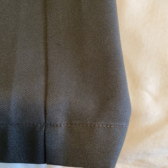 PGA Tour Men’s Golf Shorts - Size 42 - Picture 9 of 9